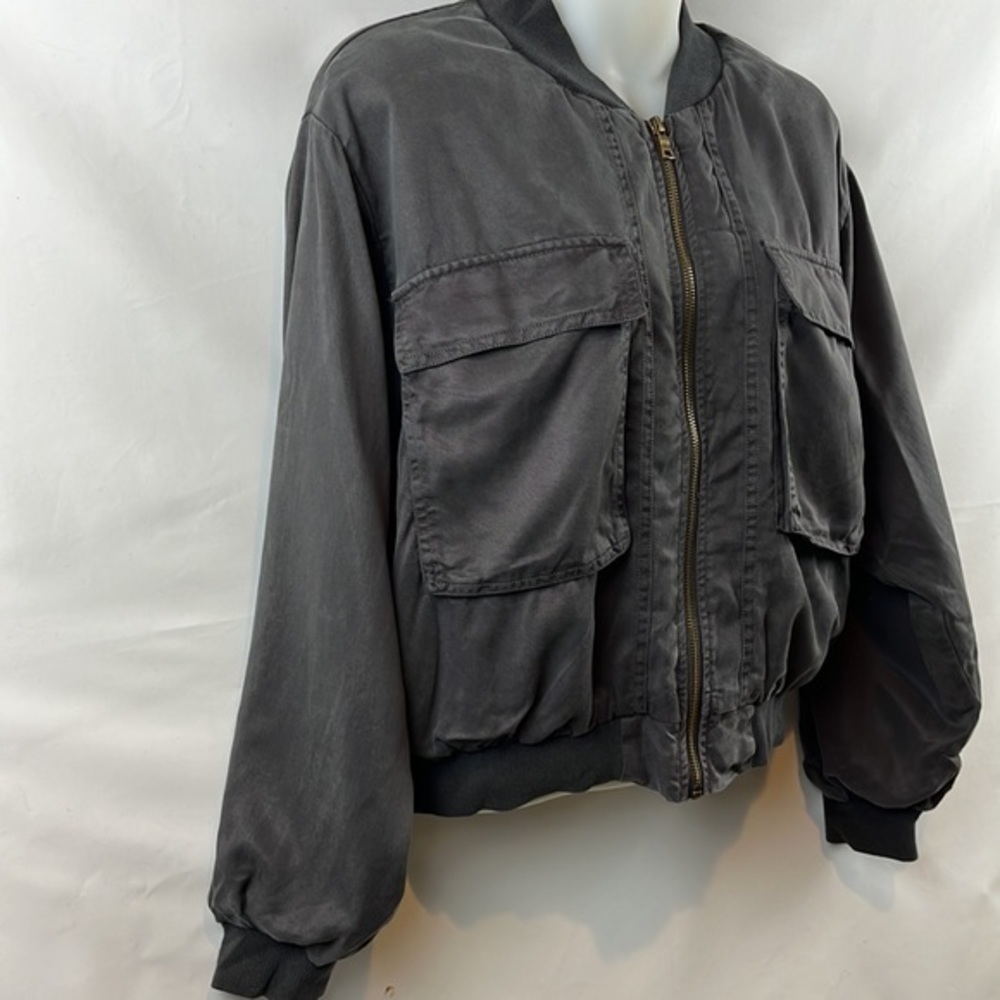 Young Fabulous & Broke Gray Utility Style Cropped Bomber Jacket Size M - Picture 5 of 10